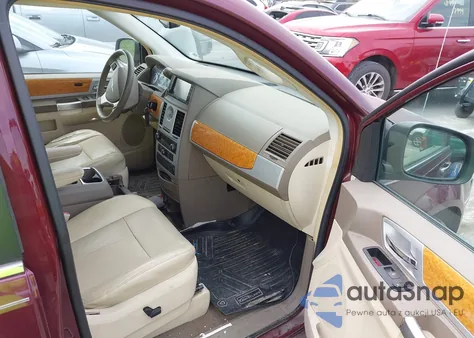 2008 Chrysler Town & Country Limited из США, поврежденный, VIN 2A8HR64X68R661402